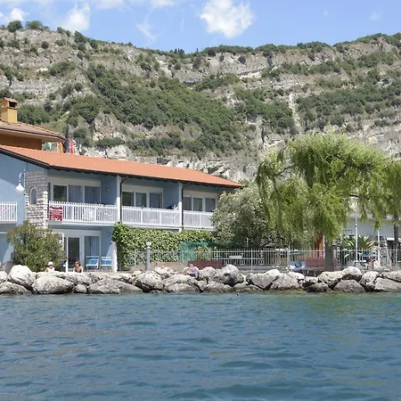 Casa Toblini Al Aparthotel Torbole Sul Garda